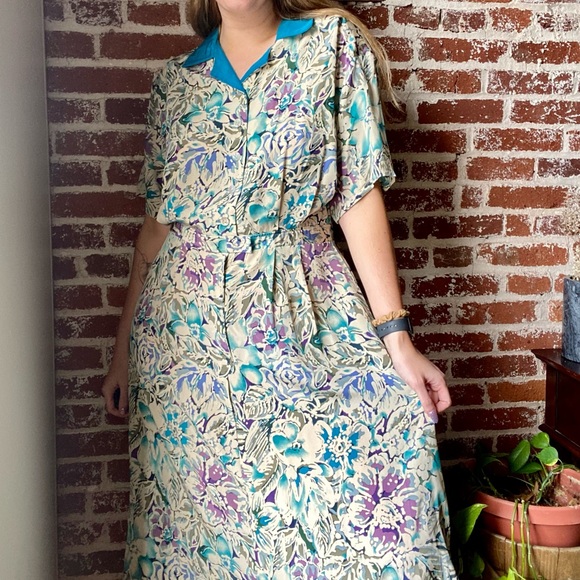 Vintage 70s floral dress - Picture 3 of 7